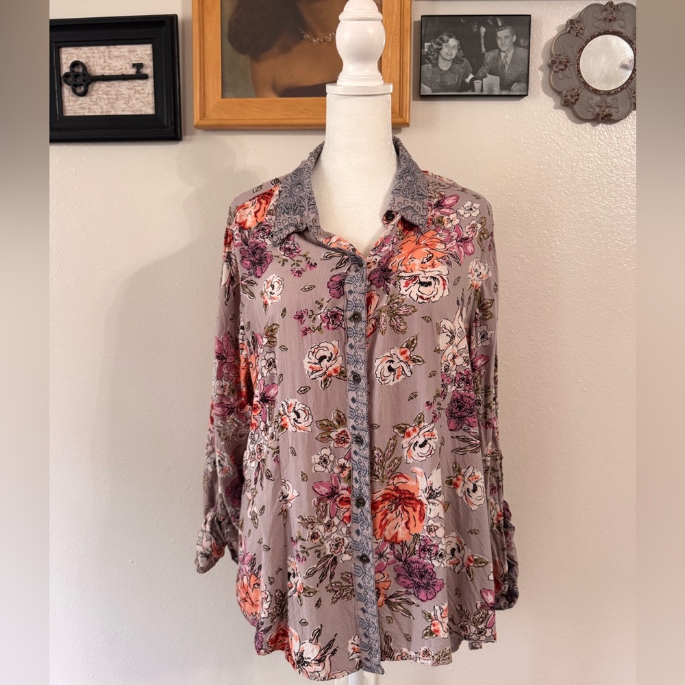 Floral Button Down Shirt - Gray and Pink